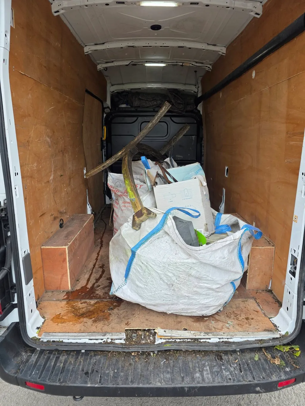 Rubbish Clearance (Licensed) -